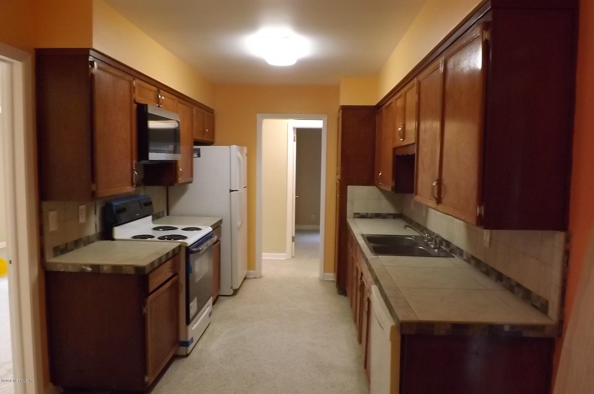 4141 Adirolf Road Jacksonville, FL 32207 - Photo 8 of 22 DSCF1671