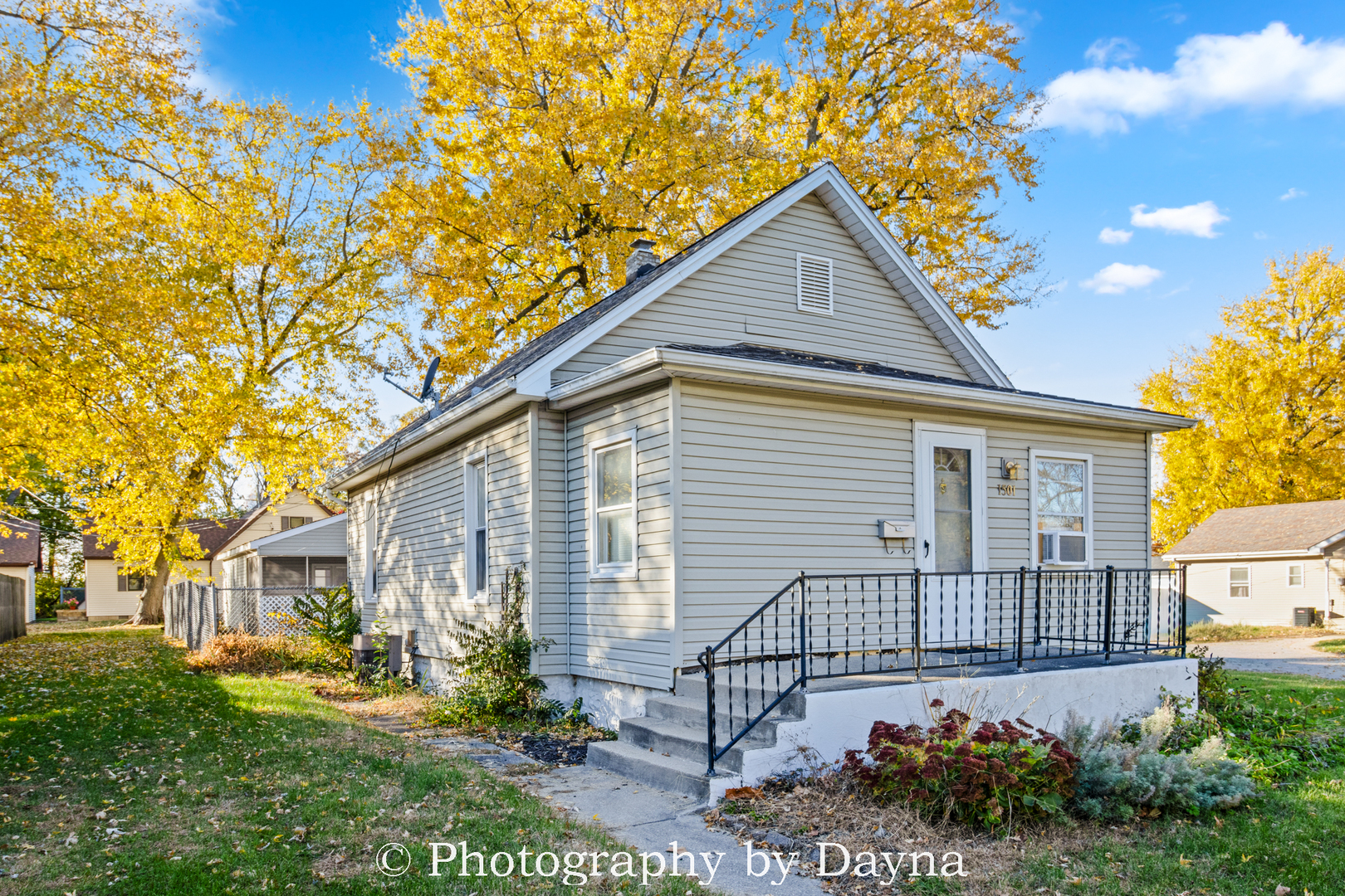 1501 South 7th Avenue Kankakee, IL 60901 - Photo 1 of 19 a view of a house with a yard