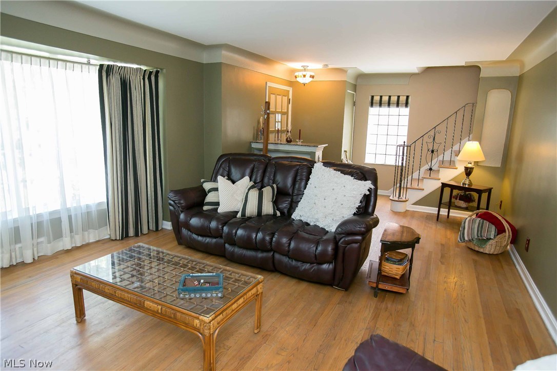 2540 Milton Road Cleveland, OH 44118 - Photo 6 of 35 Gallery Image 6