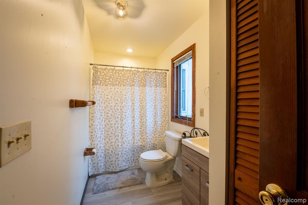 4773 Mack Road, Unit 2 Howell, MI 48855 - Photo 9 of 11