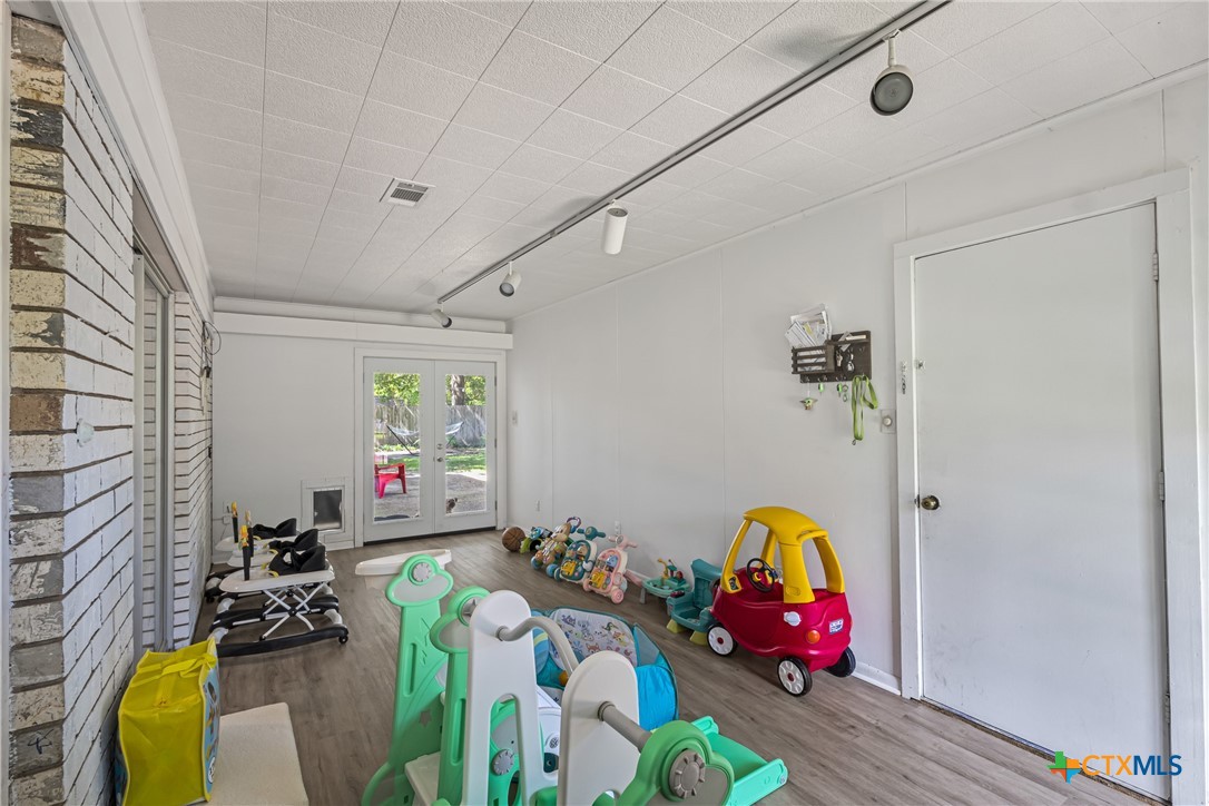 1604 North Cleveland Avenue Cameron, TX 76520 - Photo 35 of 46