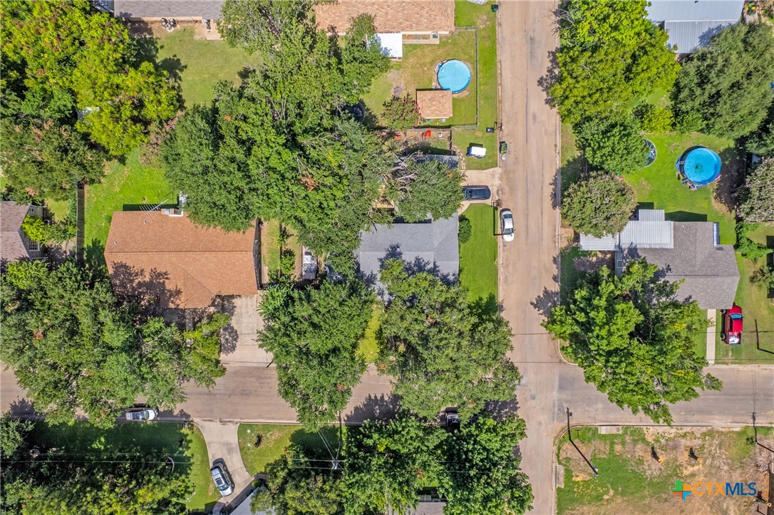 1604 North Cleveland Avenue Cameron, TX 76520 - Photo 40 of 46 an aerial view of a house