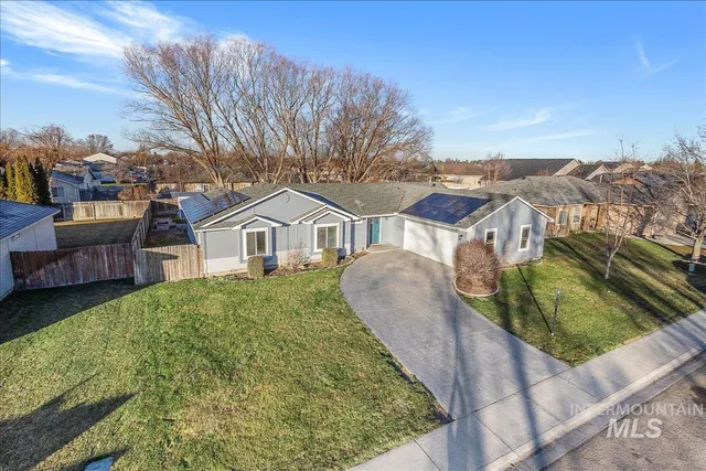$449,888 | 411 Hawthorne Street, Nampa, ID 83686