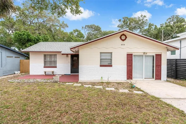 $569,000 | 805 11th Avenue, New Smyrna Beach, FL 32169
