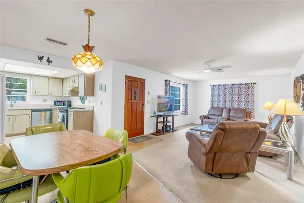 $569,000 | 805 11th Avenue, New Smyrna Beach, FL 32169