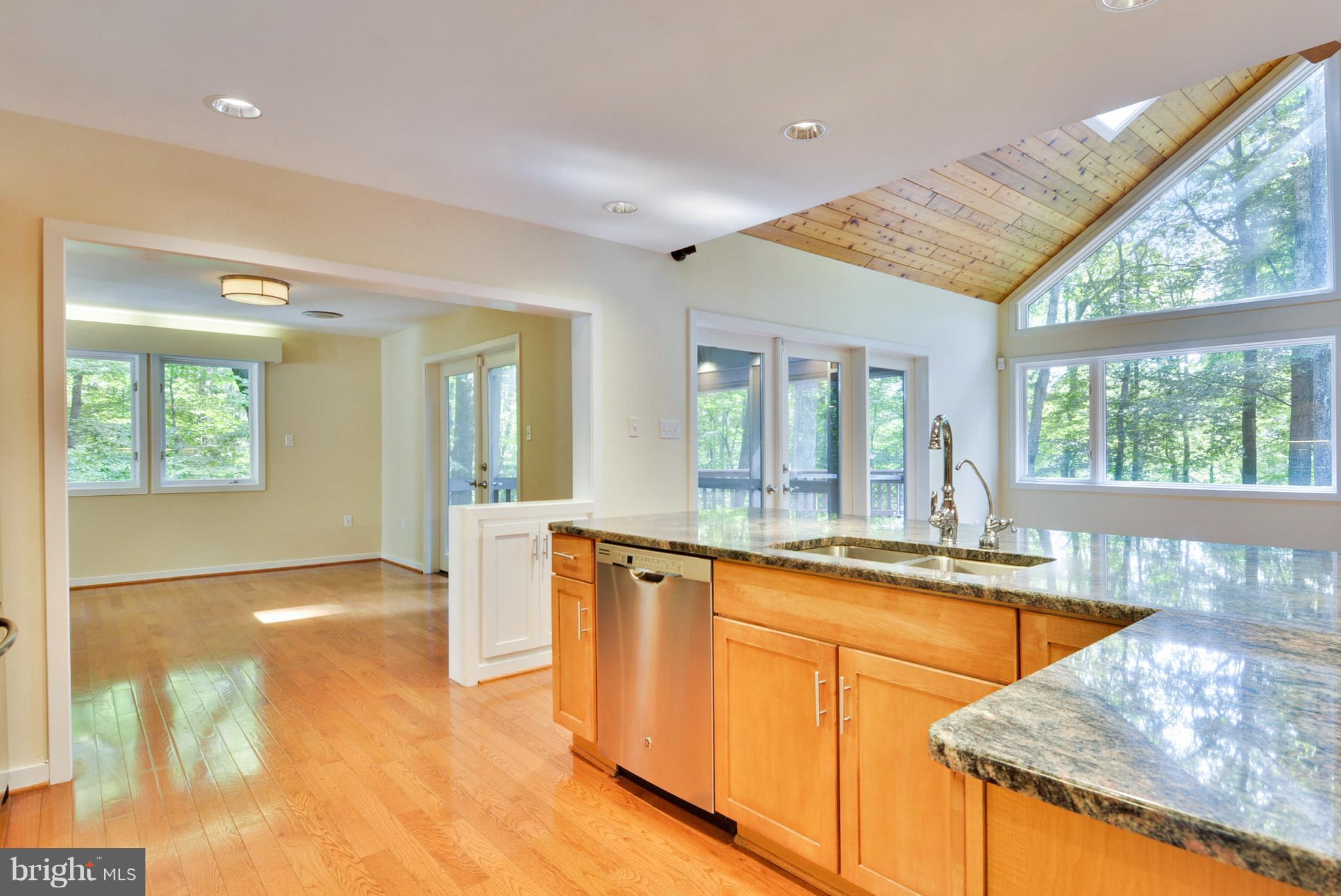 726 Intrepid Way Davidsonville, MD 21035 - Photo 8 of 30 Oak hard wood flooring