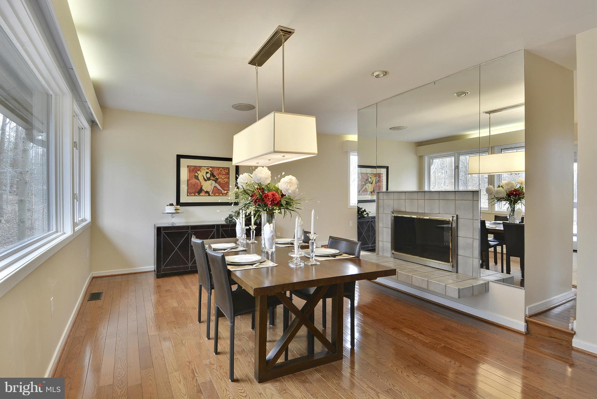 726 Intrepid Way Davidsonville, MD 21035 - Photo 9 of 30 Sun drenched dining room