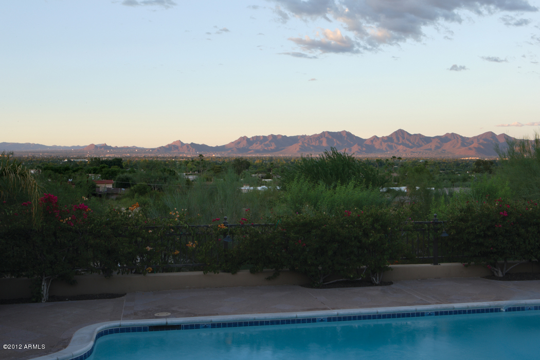 6301 East Quartz Mountain Road Paradise Valley, AZ 85253 - Photo 3 of 22 View2