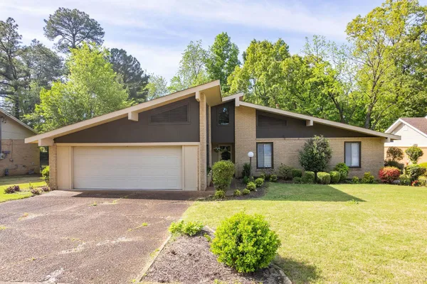 $249,000 | 36 McDaniel Drive, Jackson, TN 38305