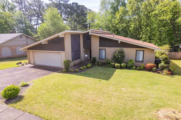 $249,000 | 36 McDaniel Drive, Jackson, TN 38305