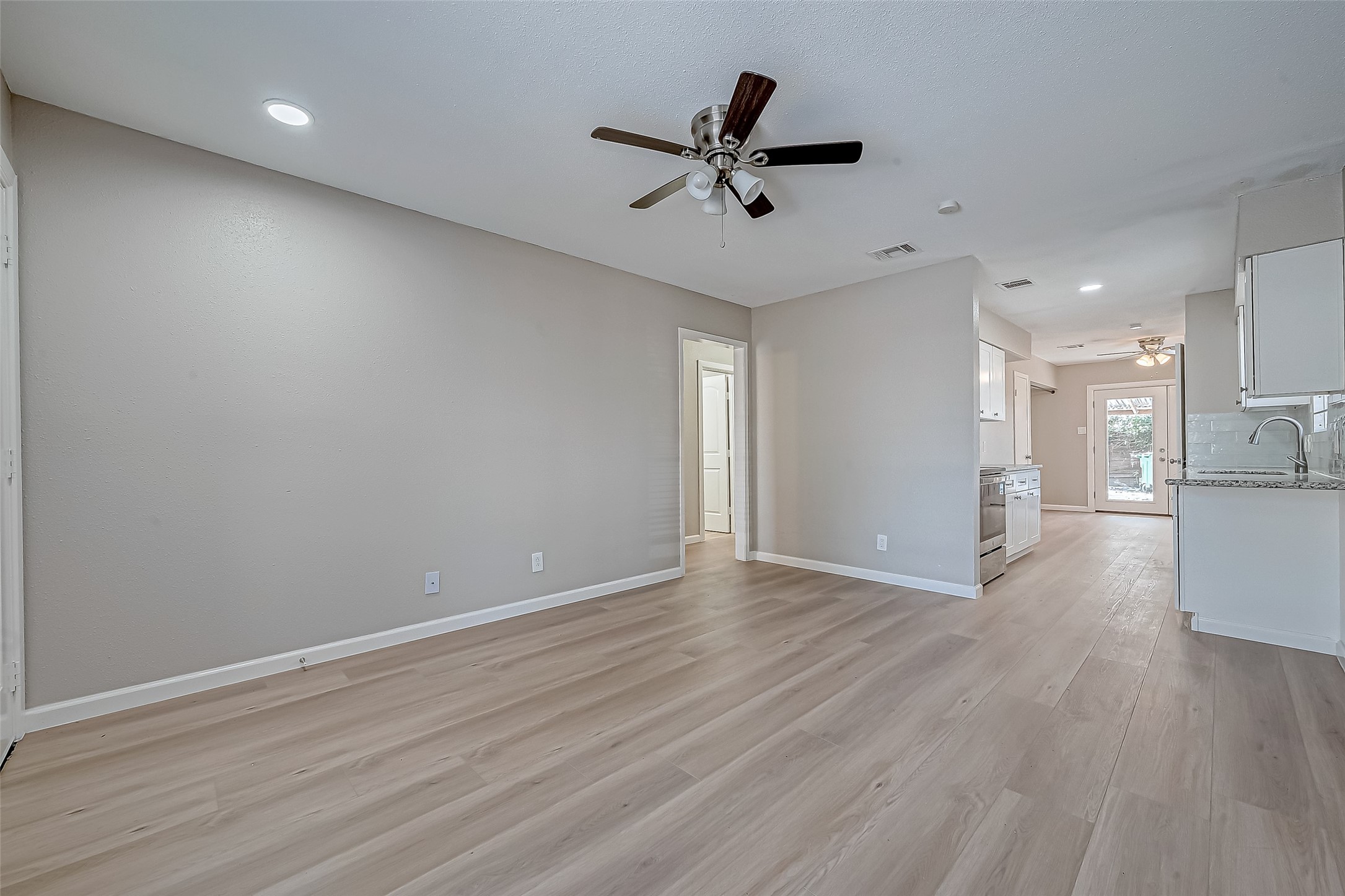 7315 Housman Houston, TX 77055 - Photo 29 of 49
