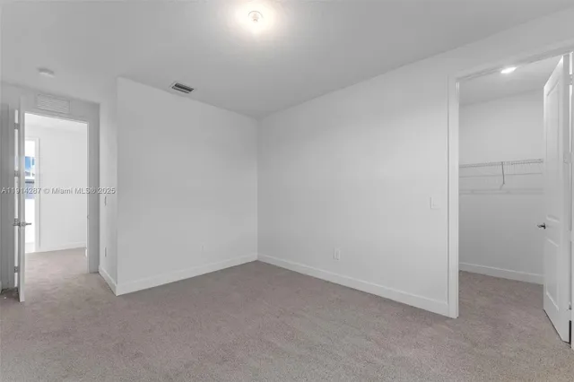 an empty room with a empty space