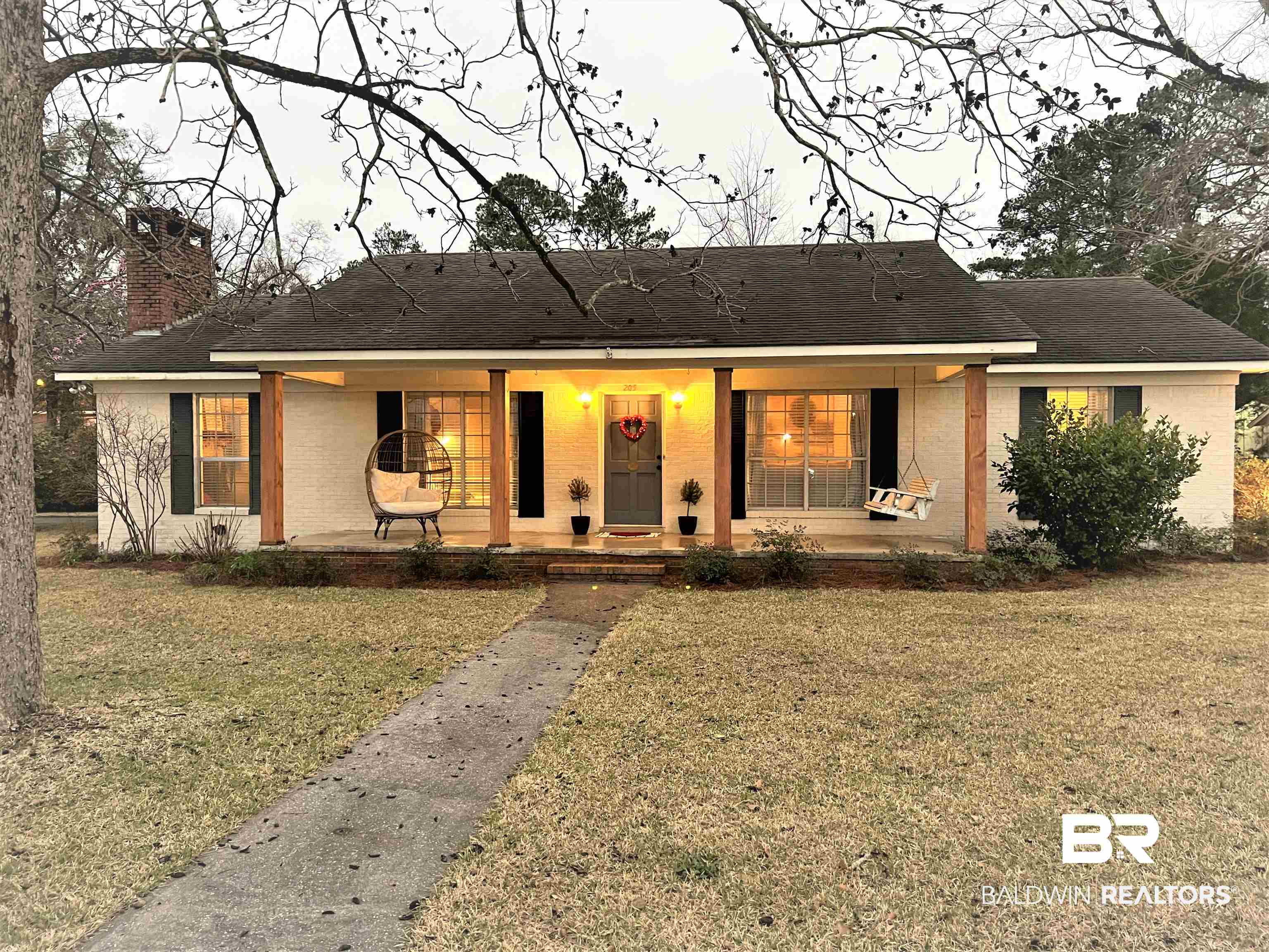205 Rotch Boulevard Brewton, AL 36426 - Photo 2 of 48