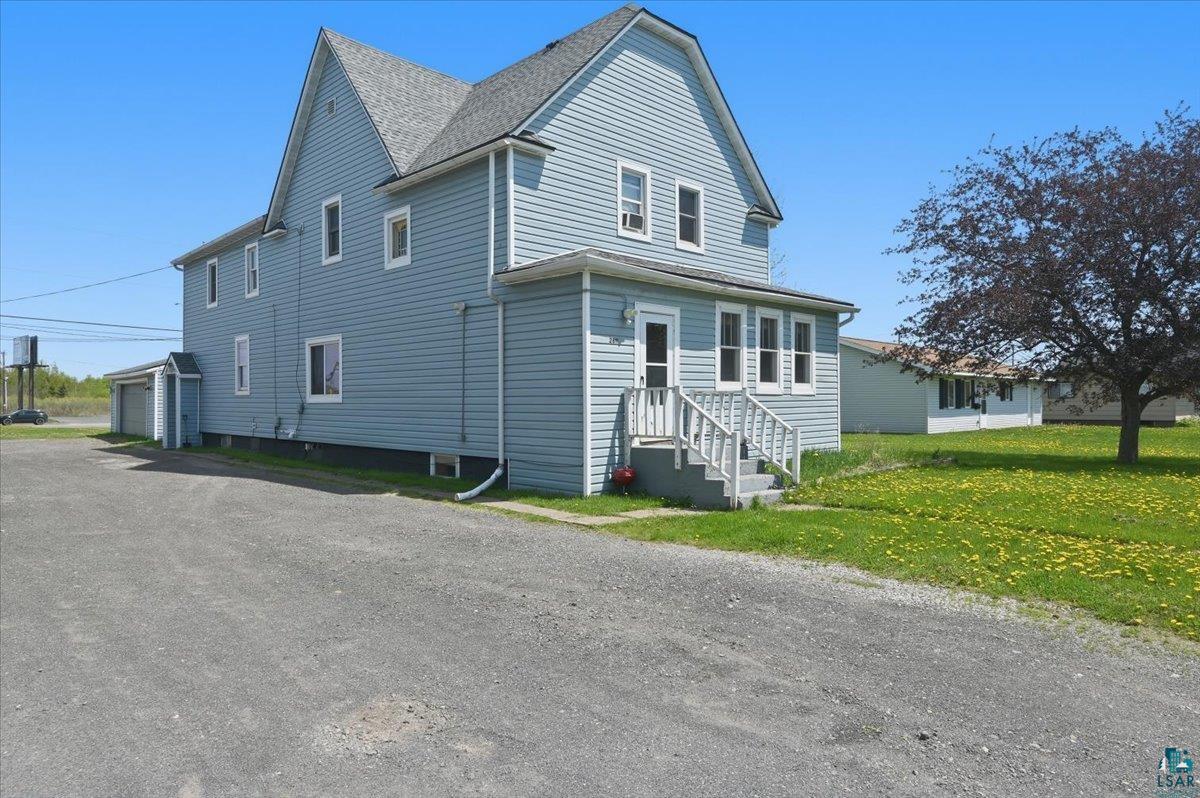 2811 East 3rd Street Superior, WI 54880 - Photo 1 of 22