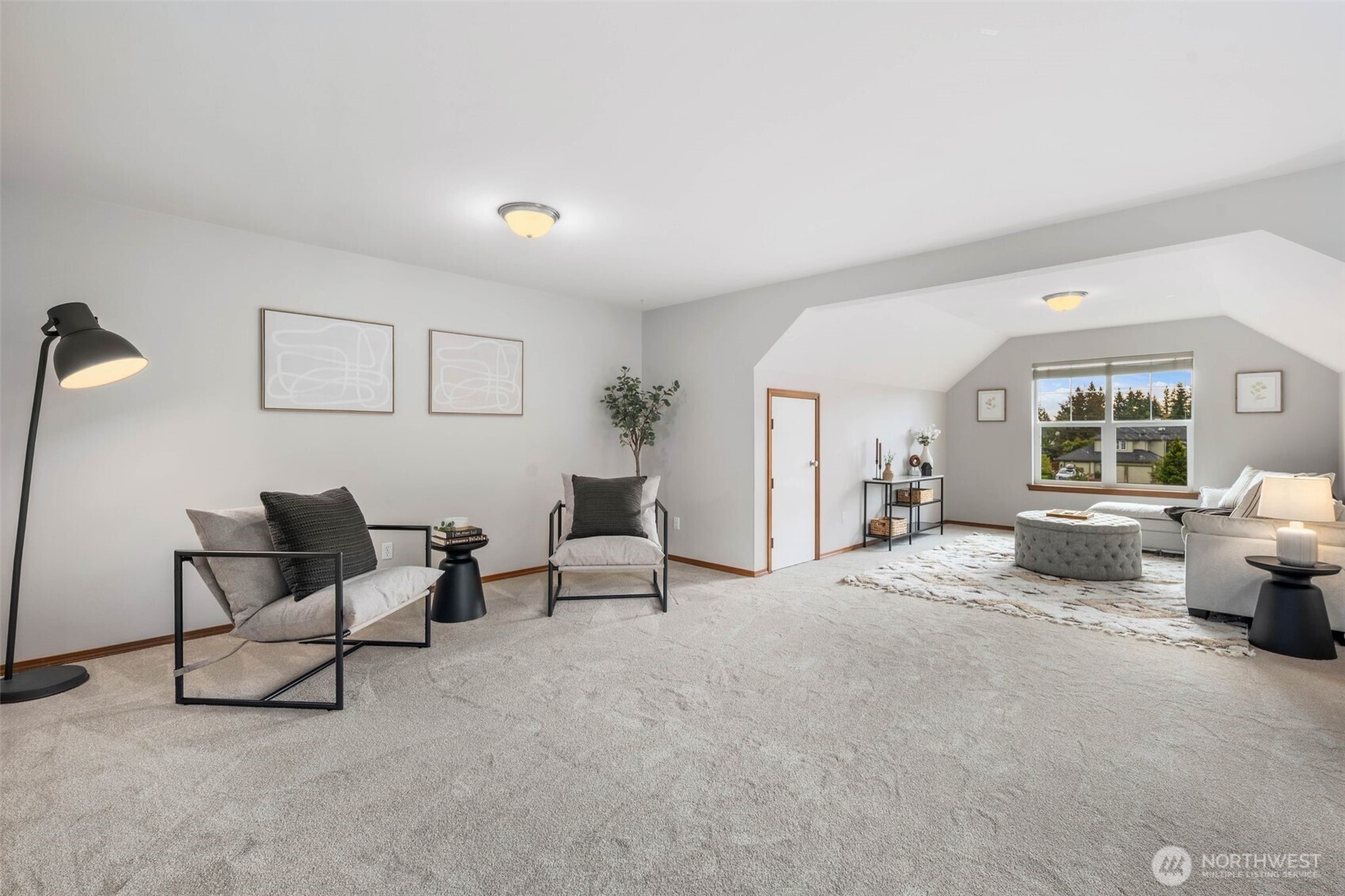 18705 3rd Avenue West Bothell, WA 98012 - Photo 25 of 35 a living room with furniture and a window