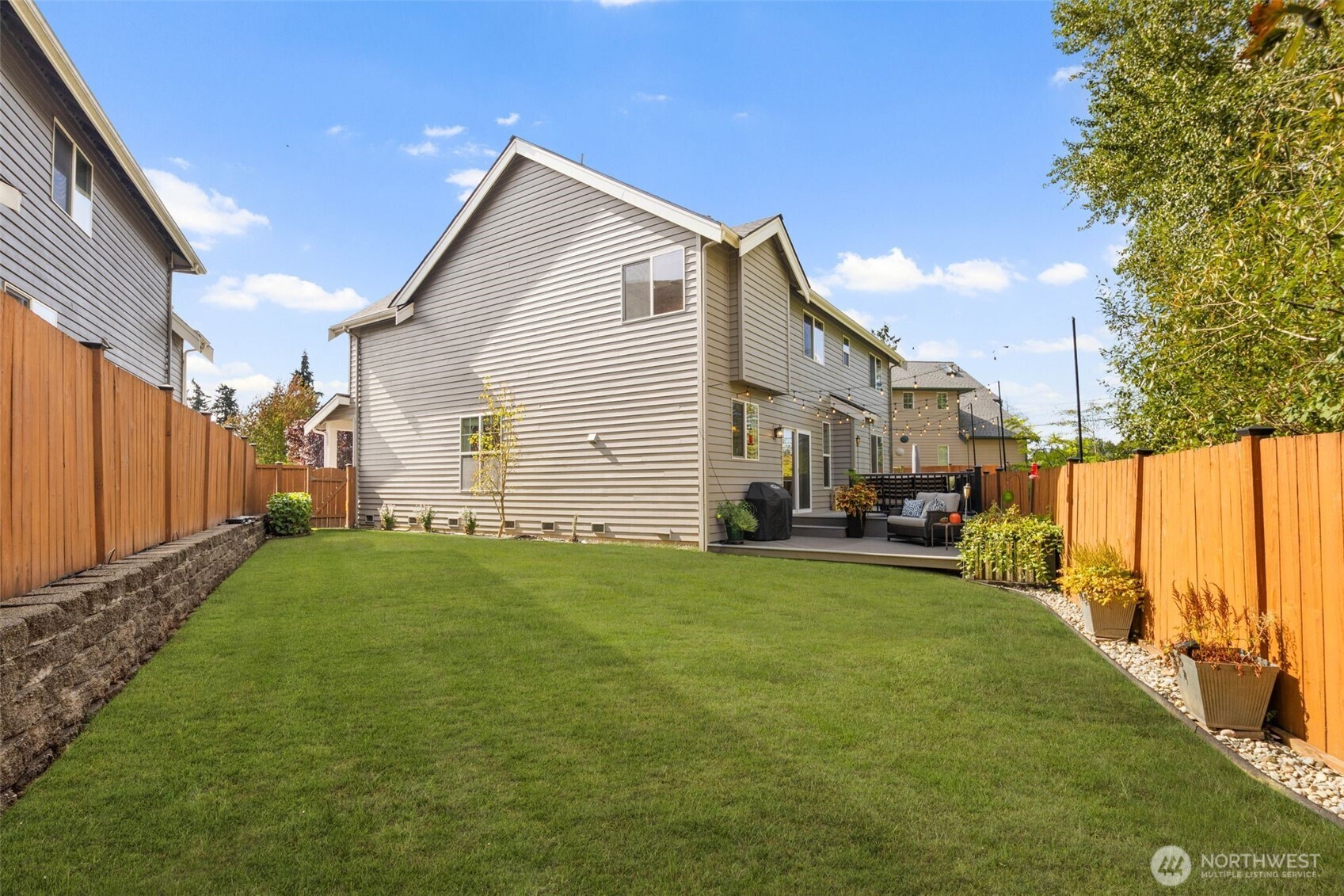 18705 3rd Avenue West Bothell, WA 98012 - Photo 29 of 35 a view of a backyard of the house