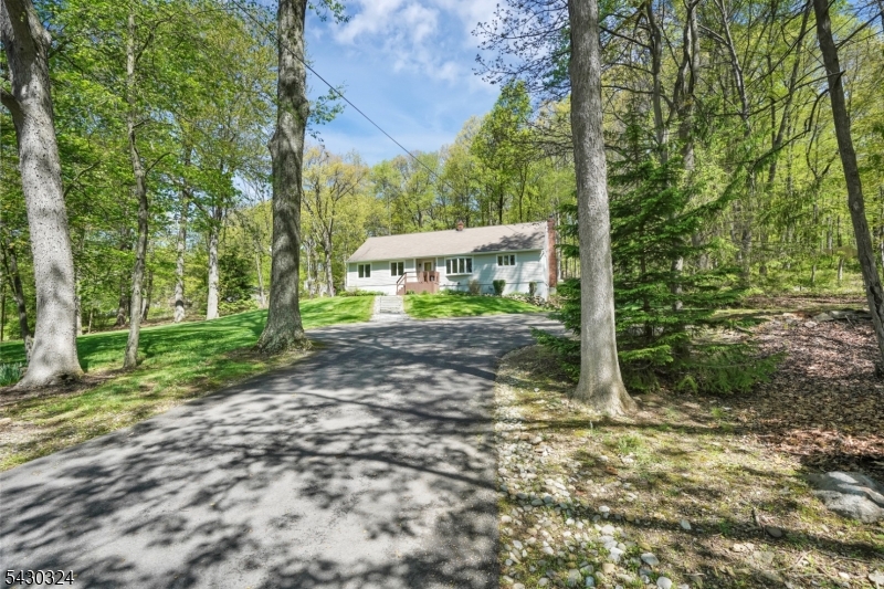 90 Russling Road Hackettstown, NJ 07840 - Photo 2 of 44