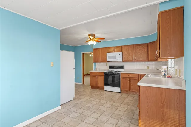 $118,000 | 122 East Allen Street, Farmer City, IL 61842