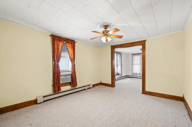 $118,000 | 122 East Allen Street, Farmer City, IL 61842