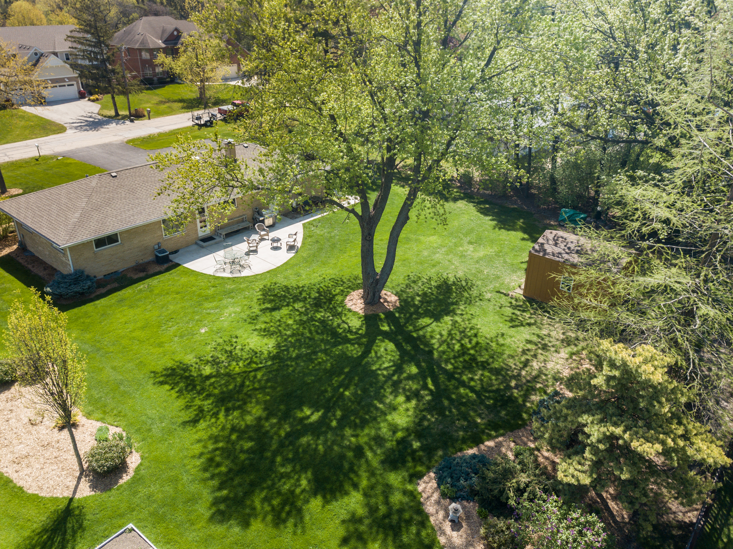7522 Brookbank Road Willowbrook, IL 60527 - Photo 11 of 18 a view of a garden with an outdoor space