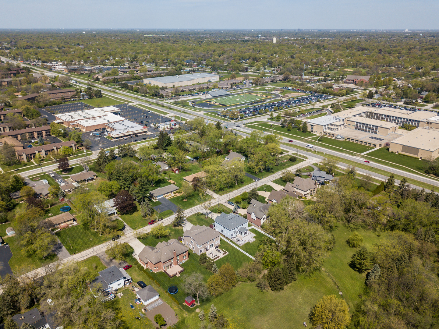 7522 Brookbank Road Willowbrook, IL 60527 - Photo 14 of 18 an aerial view of residential houses with outdoor space