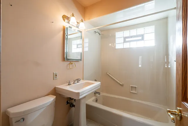 $315,000 | 7316 Earl Avenue, Greendale, WI 53129