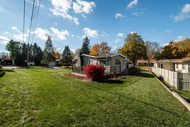 $315,000 | 7316 Earl Avenue, Greendale, WI 53129