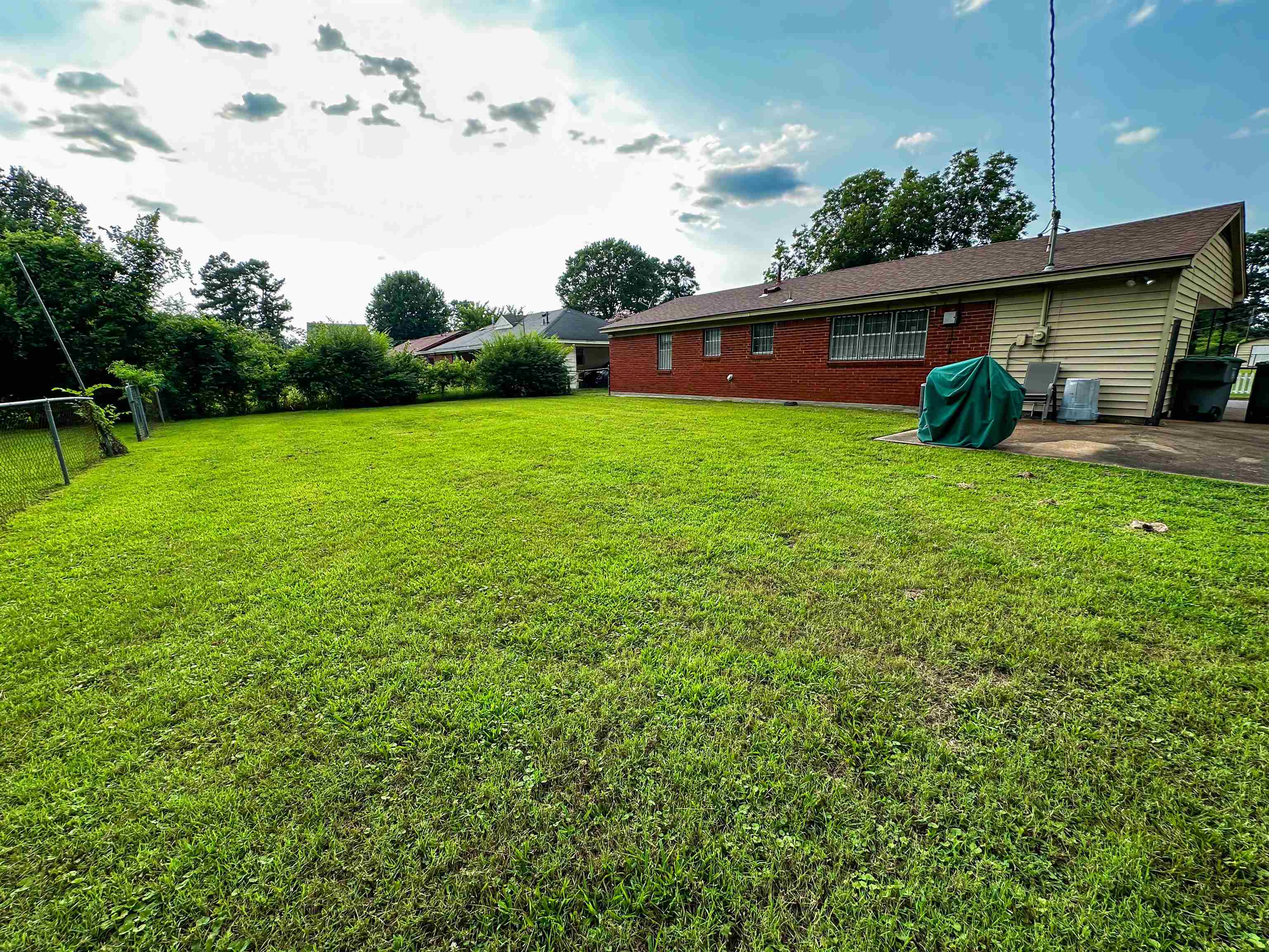 697 Shell Ln Avenue Memphis, TN 38109 - Photo 16 of 20 View of yard featuring a patio area