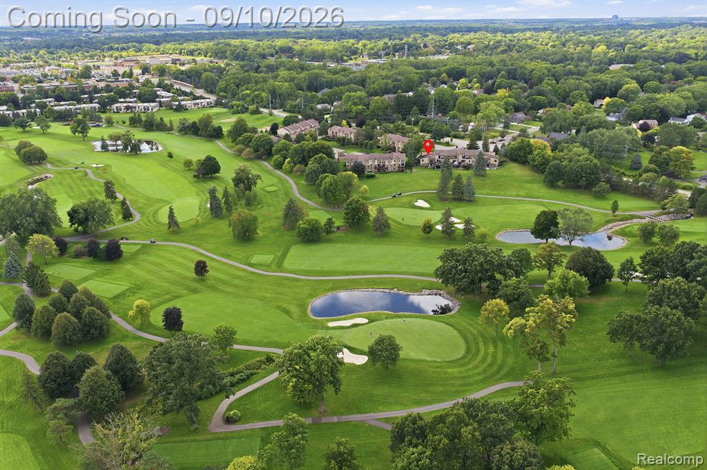 988 Golfview Court Rochester Hills, MI 48307 - Photo 37 of 40 Gallery Image 37