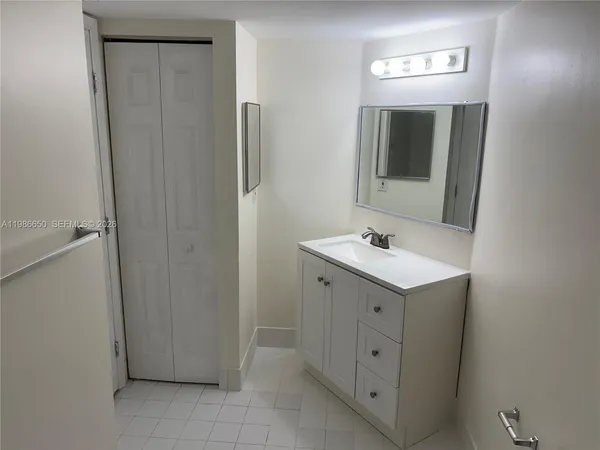 $2,700 | 655 Southwest 111th Way, Unit 108, Pembroke Pines, FL 33025