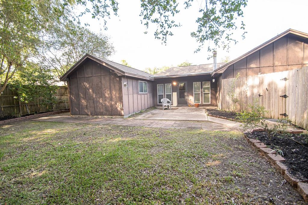 6235 Navajo Trail Beaumont, TX 77708 - Photo 24 of 32