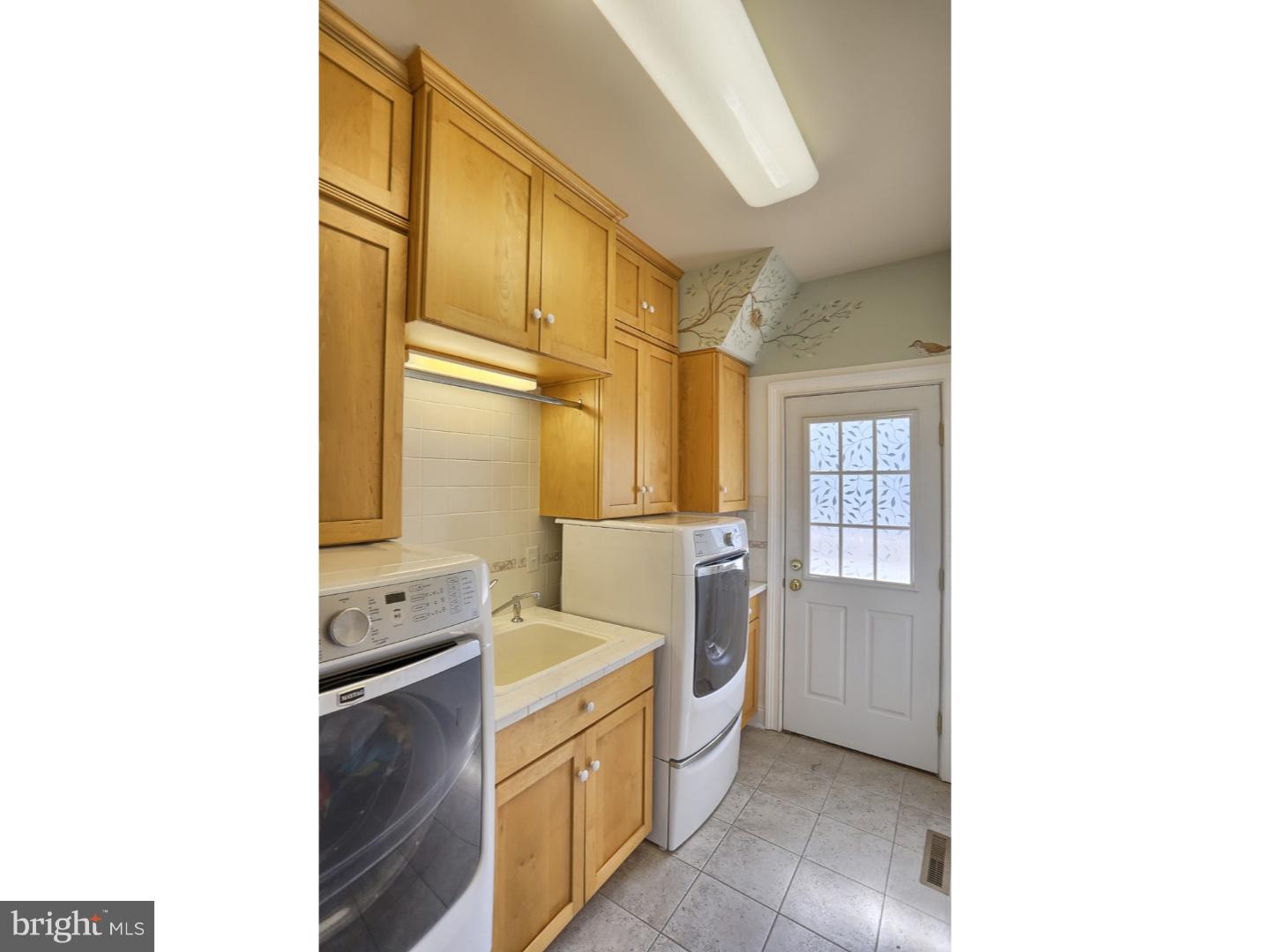 130 Overlook Road Morgantown, PA 19543 - Photo 14 of 25 Laundry Room