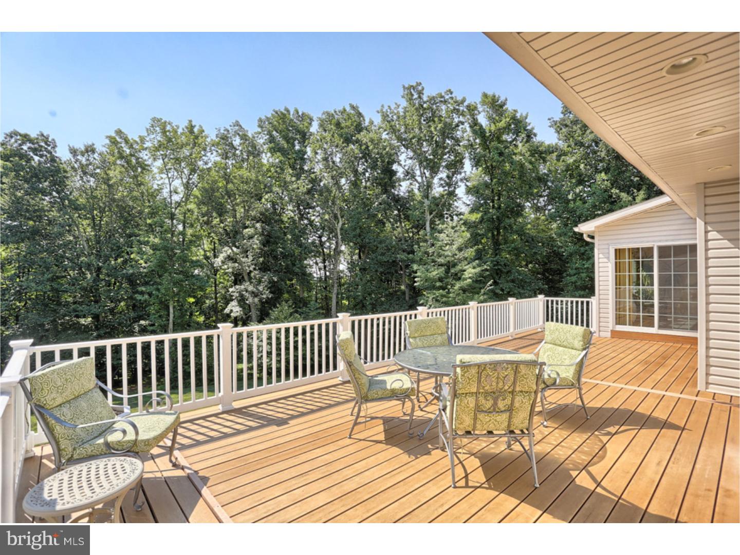 130 Overlook Road Morgantown, PA 19543 - Photo 22 of 25 Deck