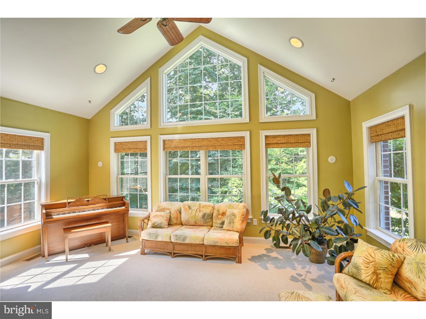 130 Overlook Road Morgantown, PA 19543 - Photo 6 of 25 Sun Room