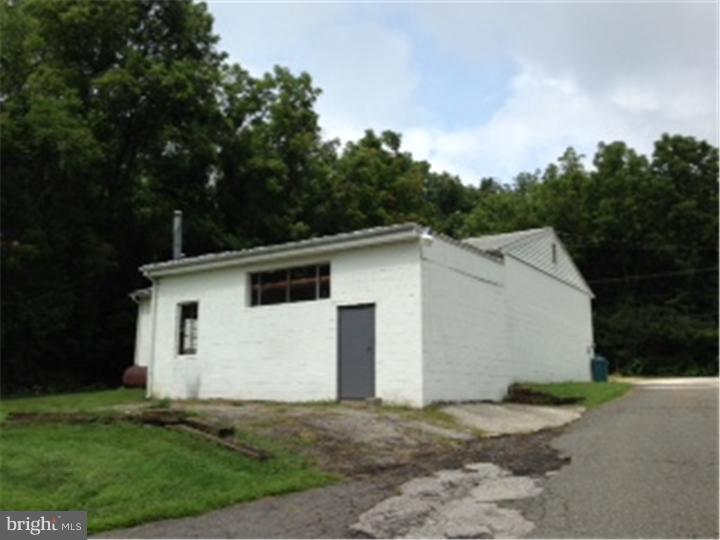 1212 Ridge Road Pottstown, PA 19465 - Photo 6 of 10 Gallery Image 6