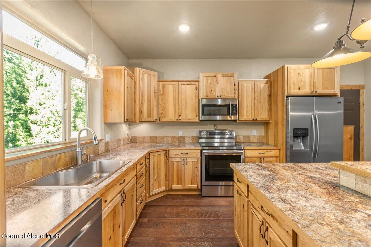 17727 South Bull Run Road Cataldo, ID 83810 - Photo 23 of 72 25-17727 S Bull Run Rd_RedHogMedia