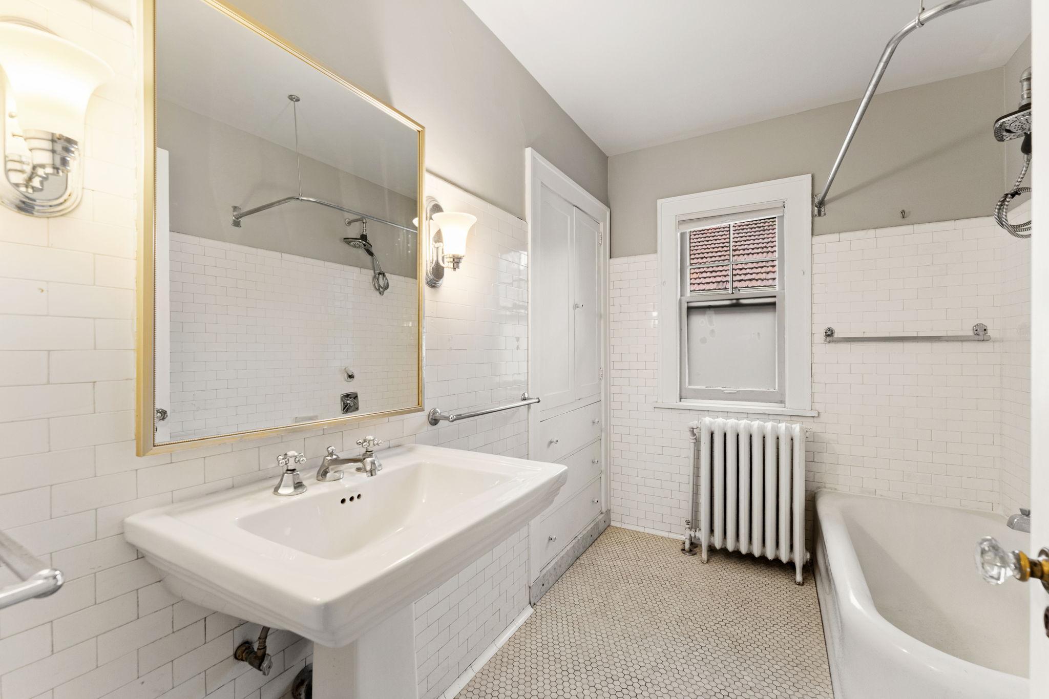 1501 Summit Avenue, Unit B St. Paul, MN 55105 - Photo 18 of 25