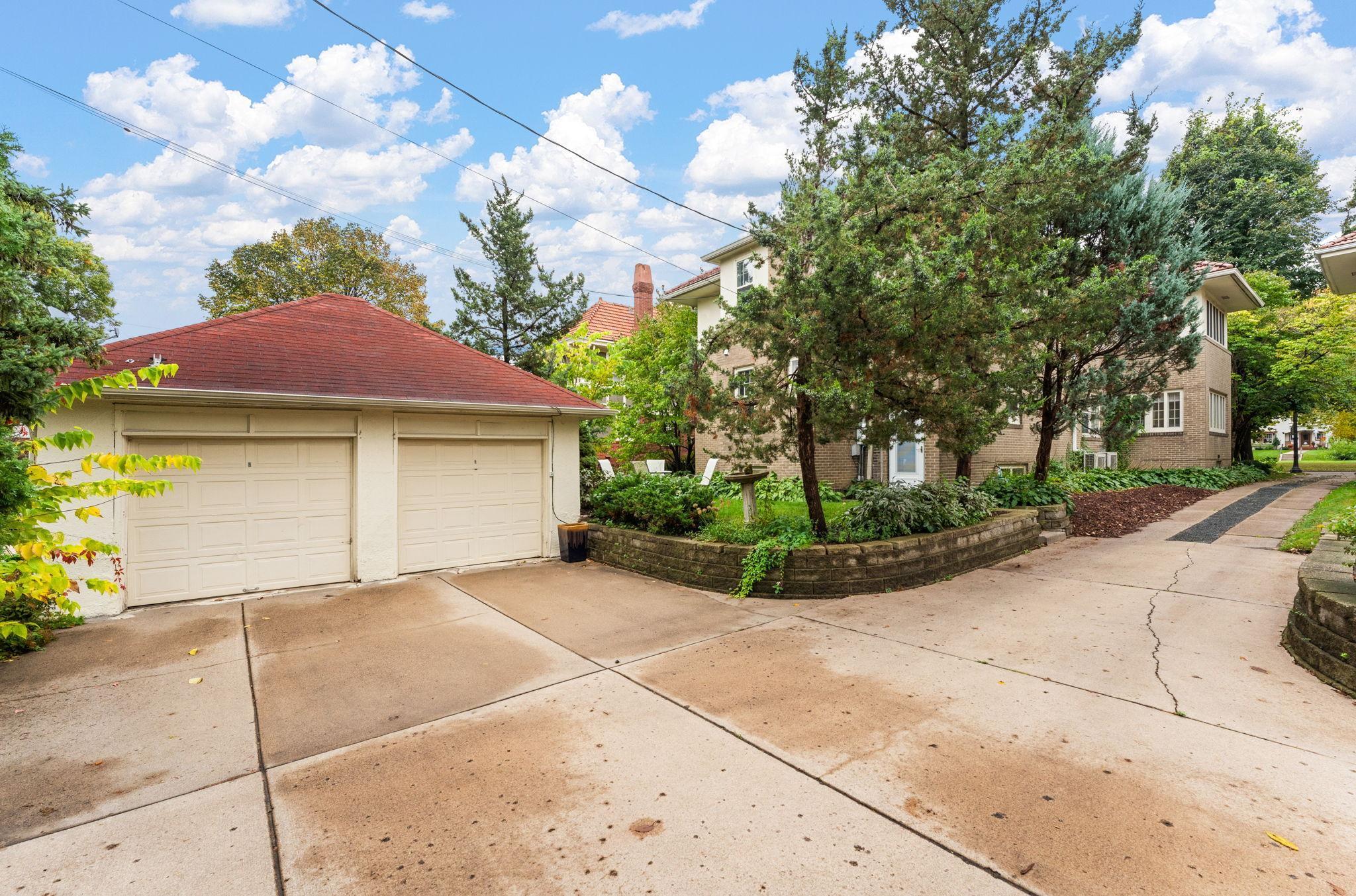 1501 Summit Avenue, Unit B St. Paul, MN 55105 - Photo 21 of 25