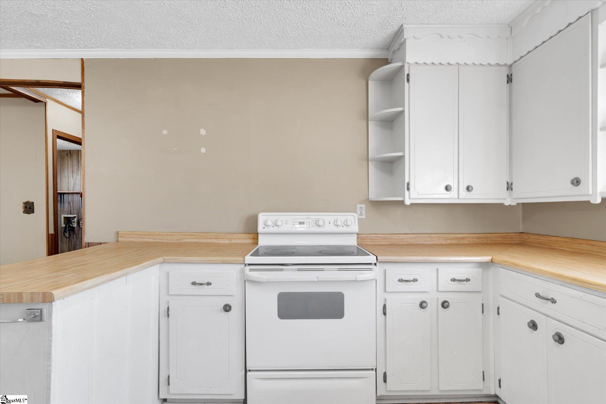 188 Cherokee Road Pelzer, SC 29669 - Photo 11 of 29