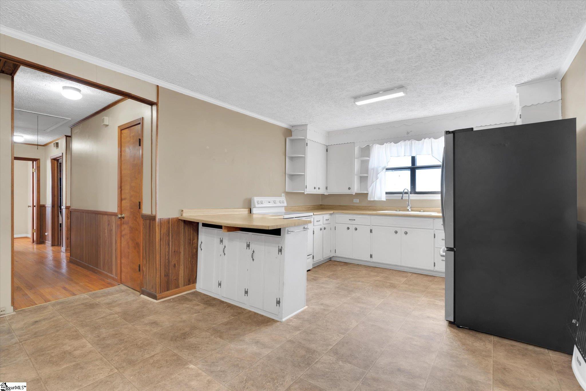 188 Cherokee Road Pelzer, SC 29669 - Photo 10 of 29