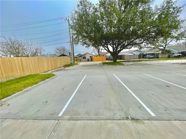 $3,750 | 710 Vassar Court, Unit A, College Station, TX 77840