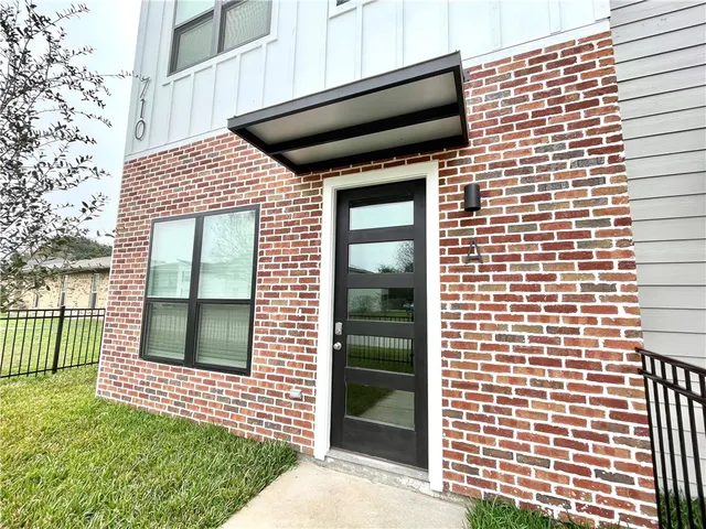 $3,750 | 710 Vassar Court, Unit A, College Station, TX 77840