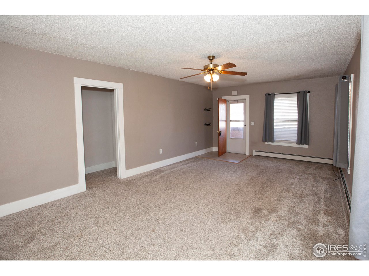 323 Cleveland Street Sterling, CO 80751 - Photo 7 of 28