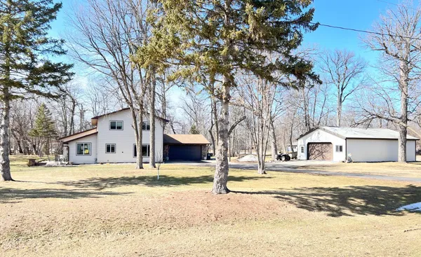 $529,000 | 11096 Co Highway 17, Detroit Lakes, MN 56501