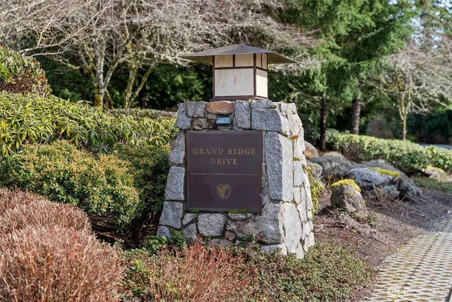 $1,299,000 | 27117 Grand Ridge Drive, Issaquah, WA 98029