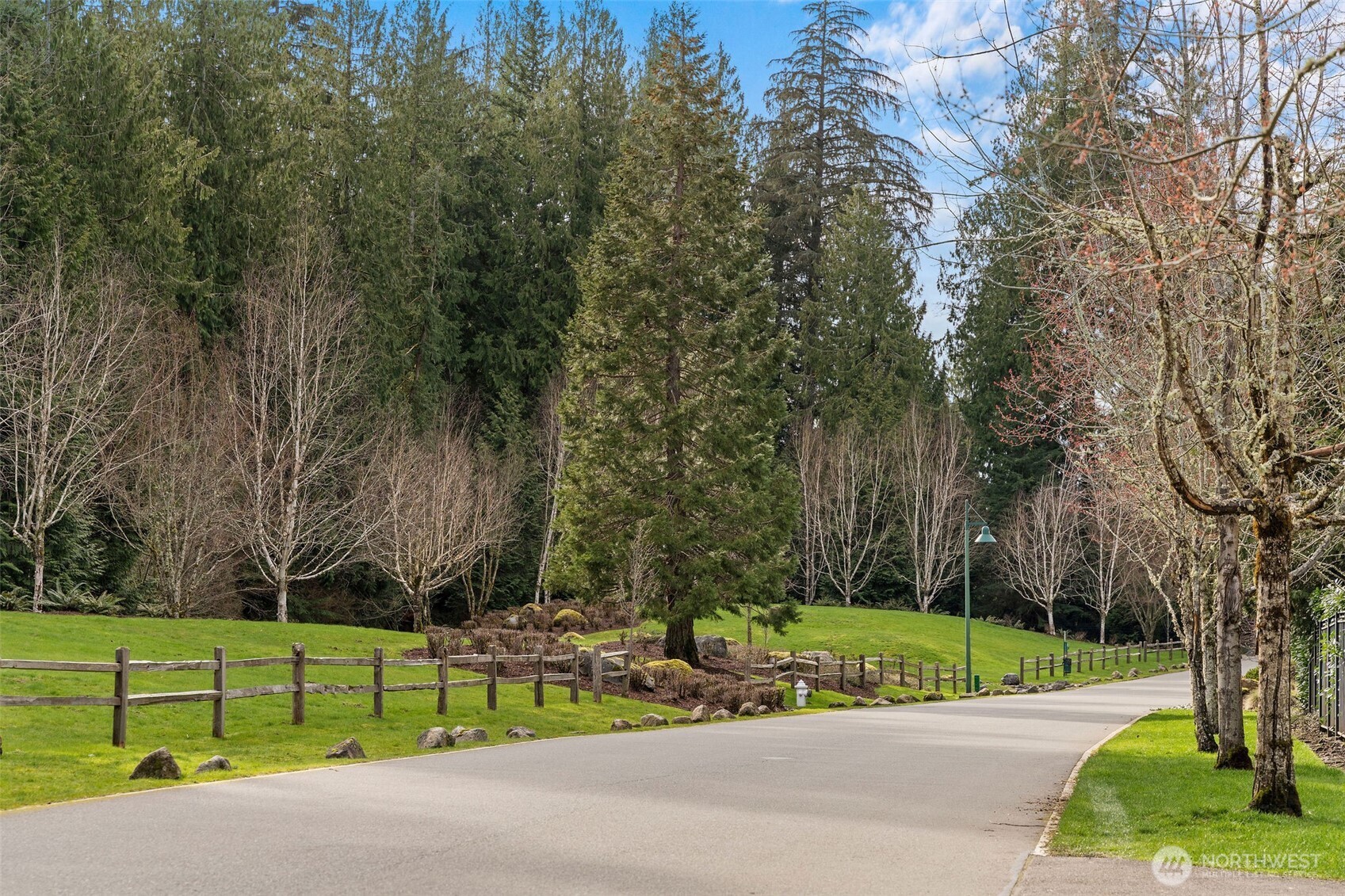 27117 Grand Ridge Drive Issaquah, WA 98029 - Photo 18 of 29