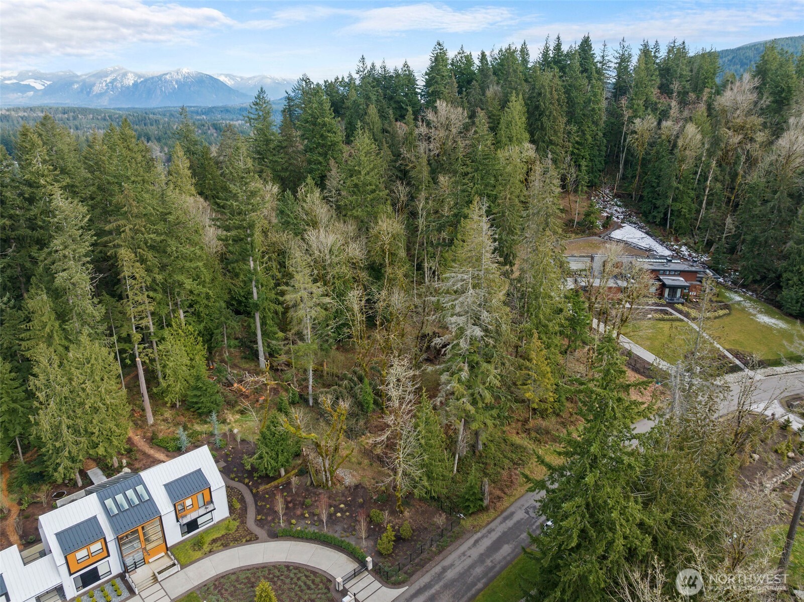 27117 Grand Ridge Drive Issaquah, WA 98029 - Photo 5 of 29