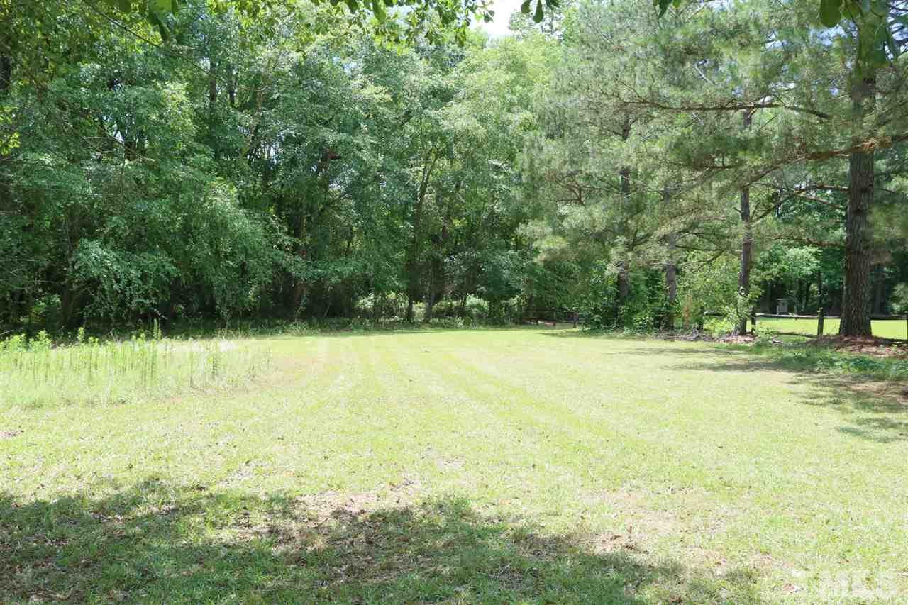 1912 Little Devine Road Selma, NC 27576 - Photo 4 of 30 Gallery Image 4