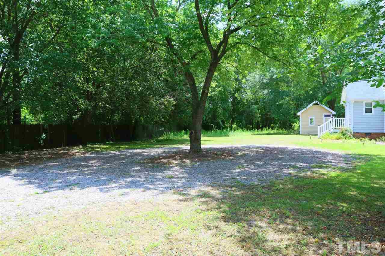 1912 Little Devine Road Selma, NC 27576 - Photo 5 of 30 Gallery Image 5
