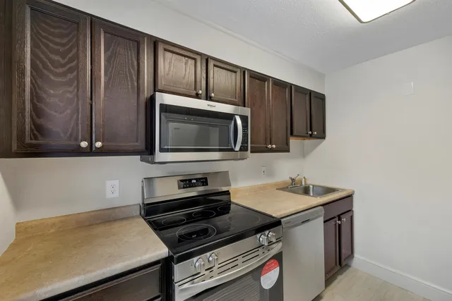 $215,000 | 616 Portland Street, Unit 54, Rochester, NH 03867